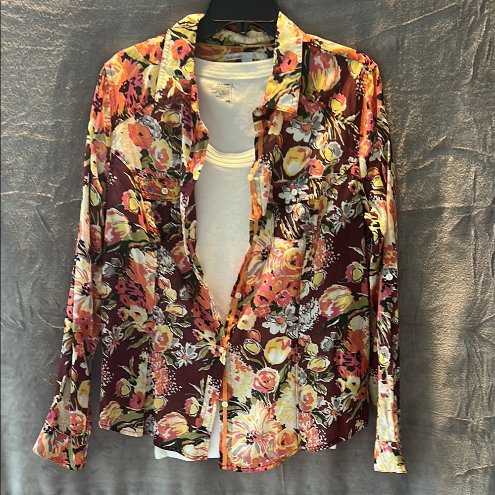 Old Navy Floral Button down long sleeve L-XL